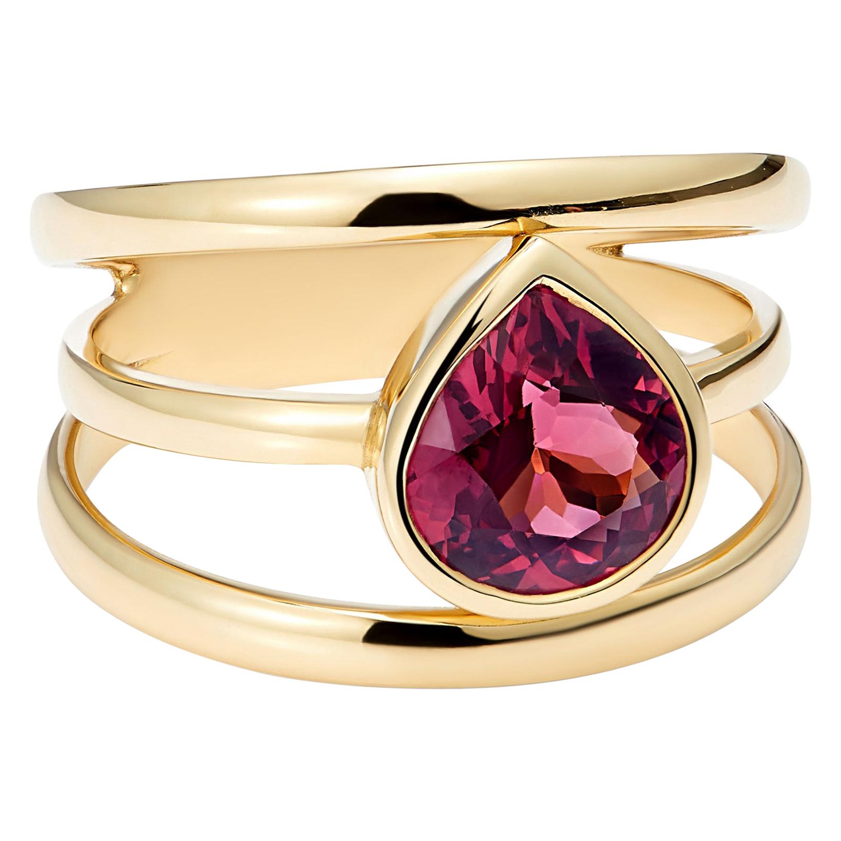 Pear Shaped 1.5 carat Spinel and 18 Karat Yellow Gold 3 Band Ring
