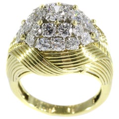 Mauboussin Paris, bague cocktail en or jaune 18 carats et diamants de 2,70 carats, années 1950