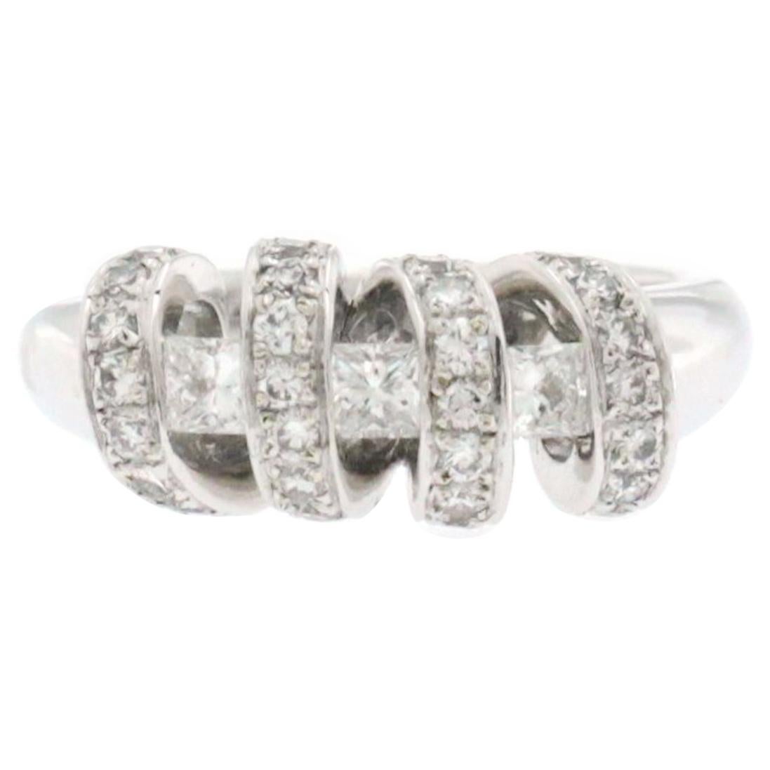 1.00 Carat Diamonds in 18 Karat White Gold Wedding Band Ring For Sale