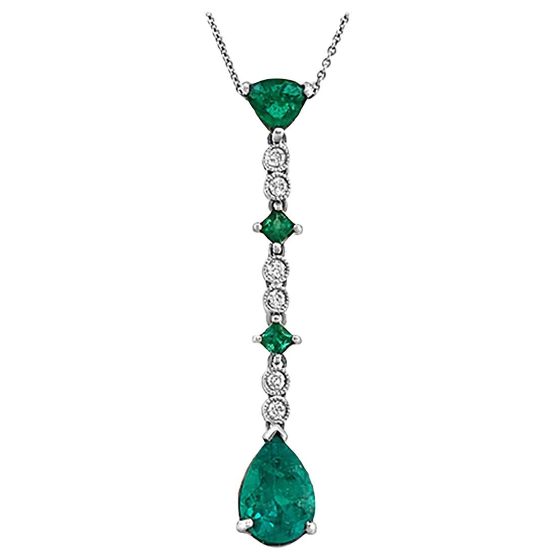 0.12 Carat Diamonds 2.20 Carat Colombian Emerald 14 Karat Gold Drop Necklace For Sale