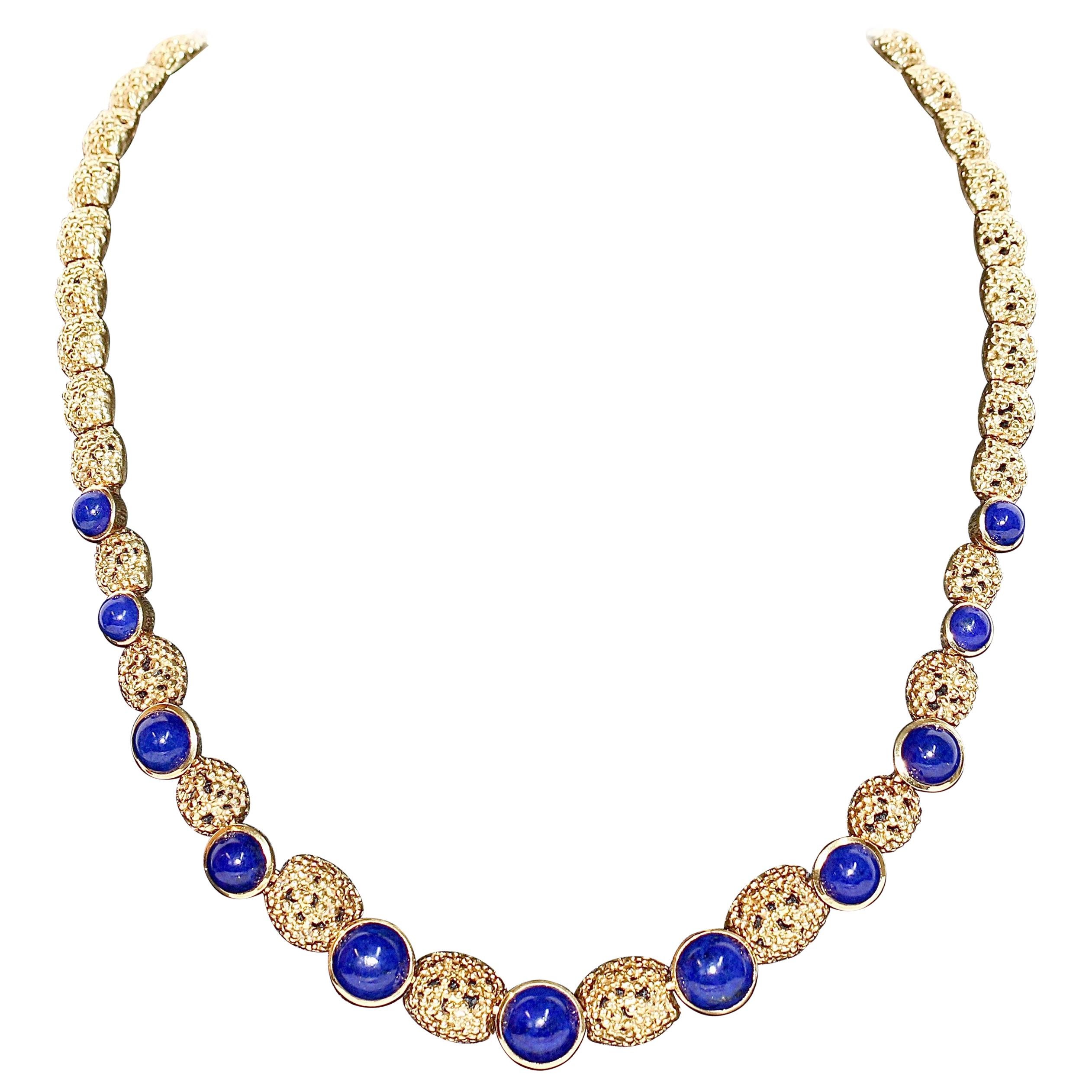 Solid 18 Karat Gold Necklace with Lapis Lazuli