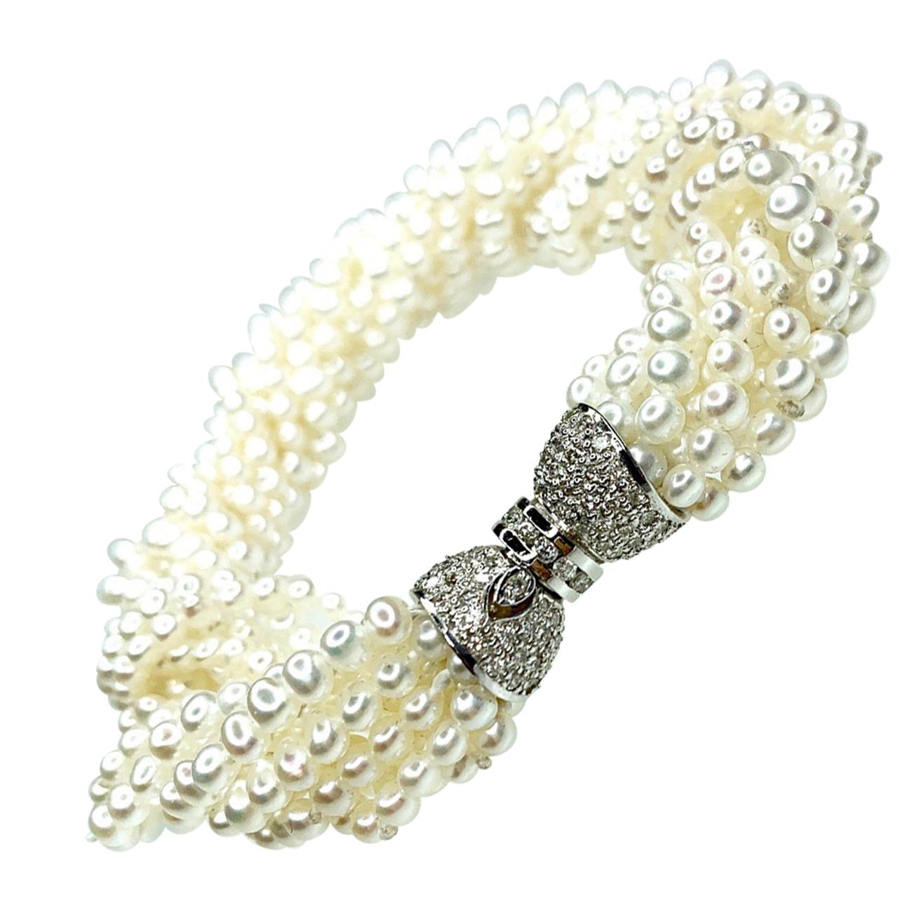GEMOLITHOS Cultured Pearl and Diamond Bracelet 18 Karat