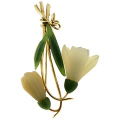Vintage 14k gold brooch with jadeite & chalcedony flowers decorations., 1950's