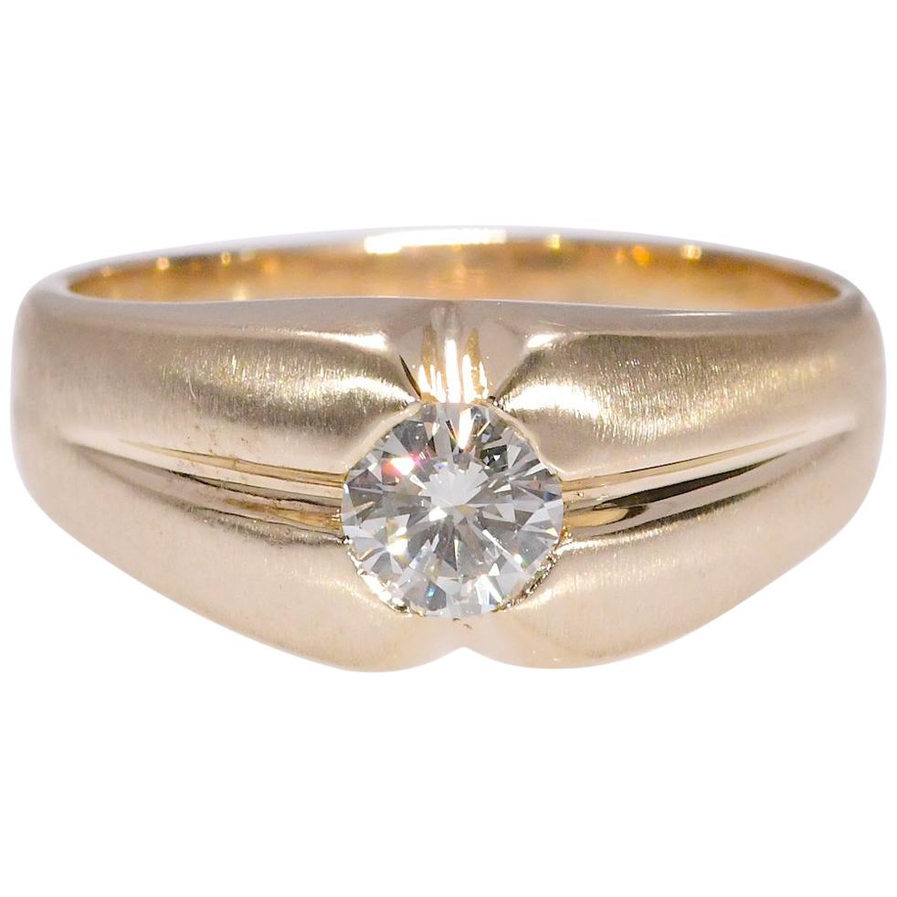 .68 Carat Natural Diamond Mens Solitaire Ring in Yellow Gold 14K 8.10 Grams For Sale