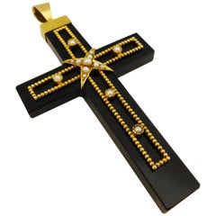 Late Victorian Memorial 15 Carat Onyx Natural Pearl Cross, circa 1880