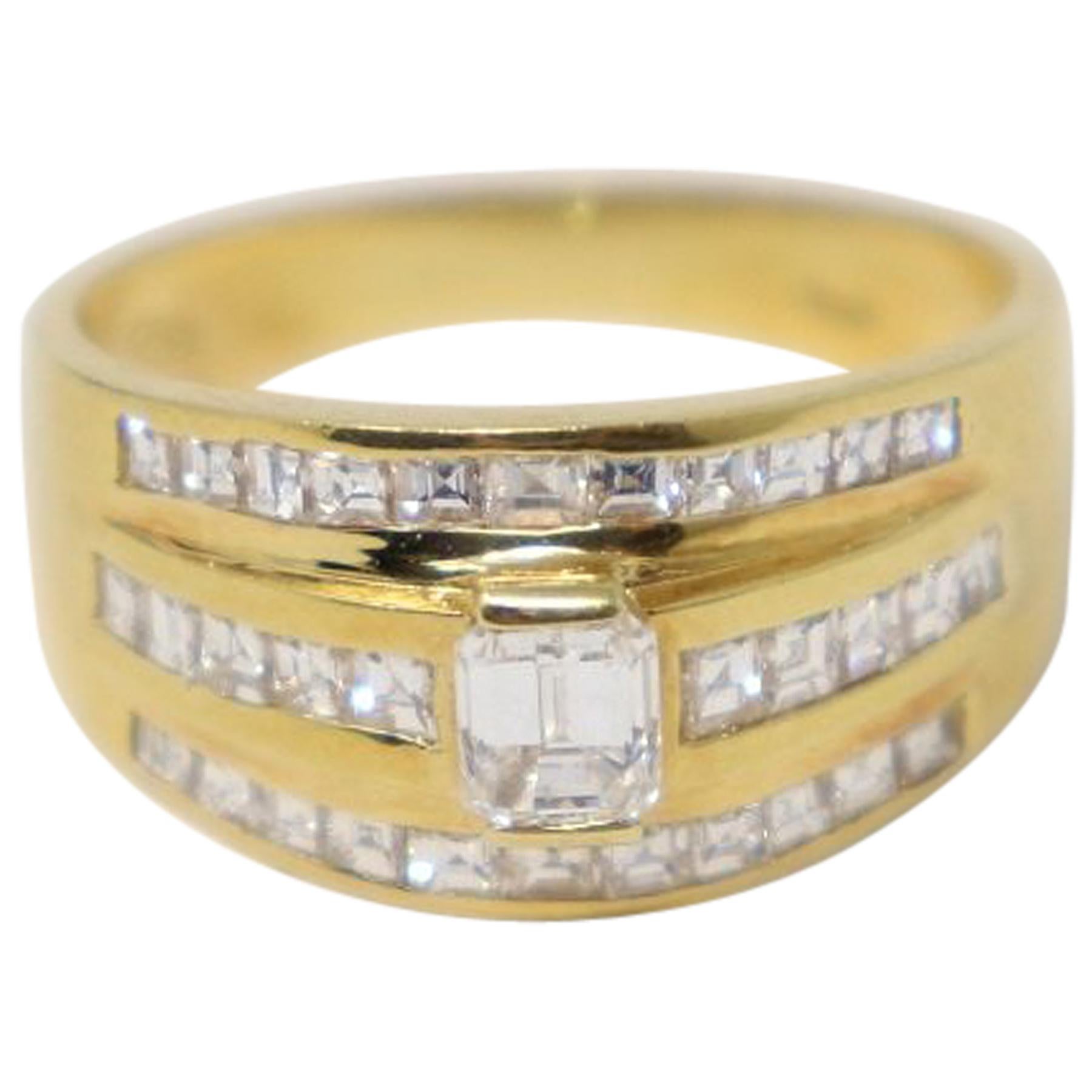 Yellow Gold and Diamonds Wedding or Engagement Ring For Sale