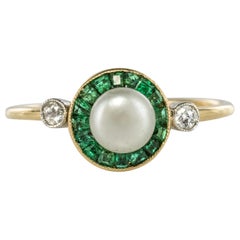 1920s Edwardian Natural Pearl Calibrated Emerald Yellow Gold Ring