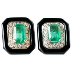 Ohrstecker aus 14 Karat zweifarbigem Gold und Onyx mit Smaragd und Diamanten