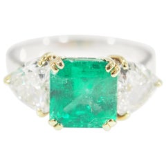 GIA Emerald Diamond Ring White Yellow Hold Heart Shape 18 Karat