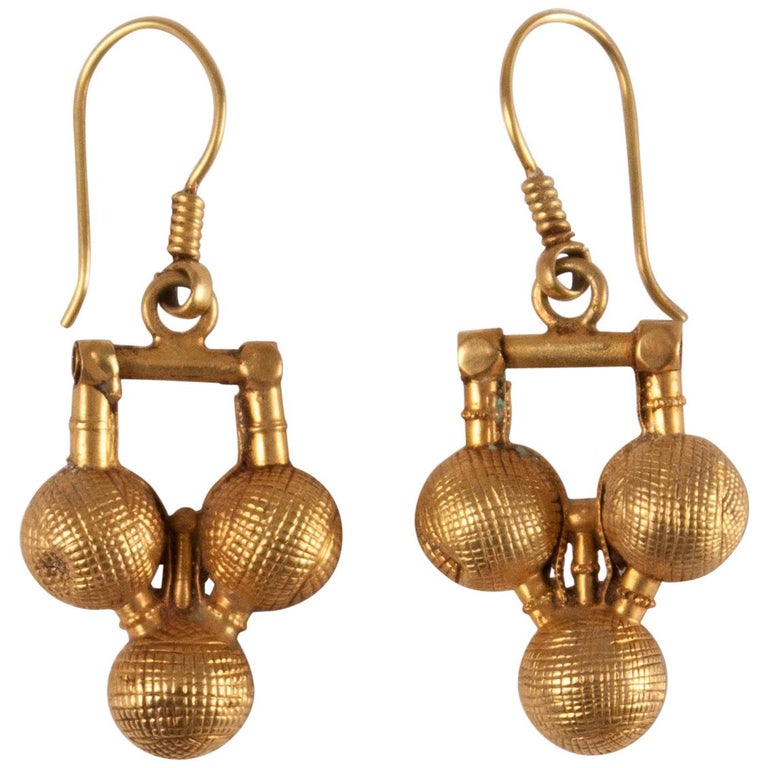 22 Karat Gold Traditional Gold Ball Earrings from India For Sale at