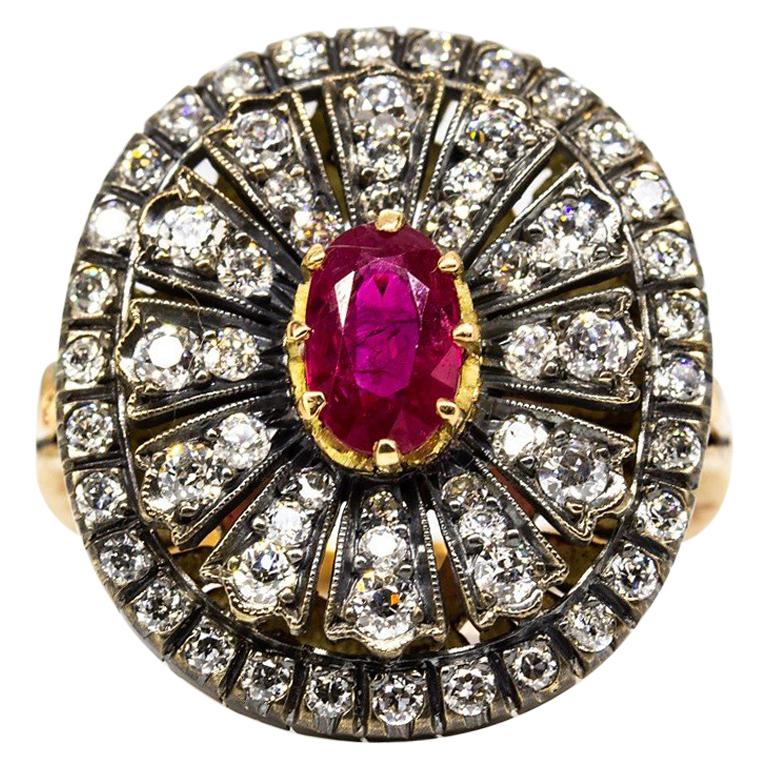 Enticing 18 Karat Gold and Silver Burma Ruby and Diamonds Ring For Sale