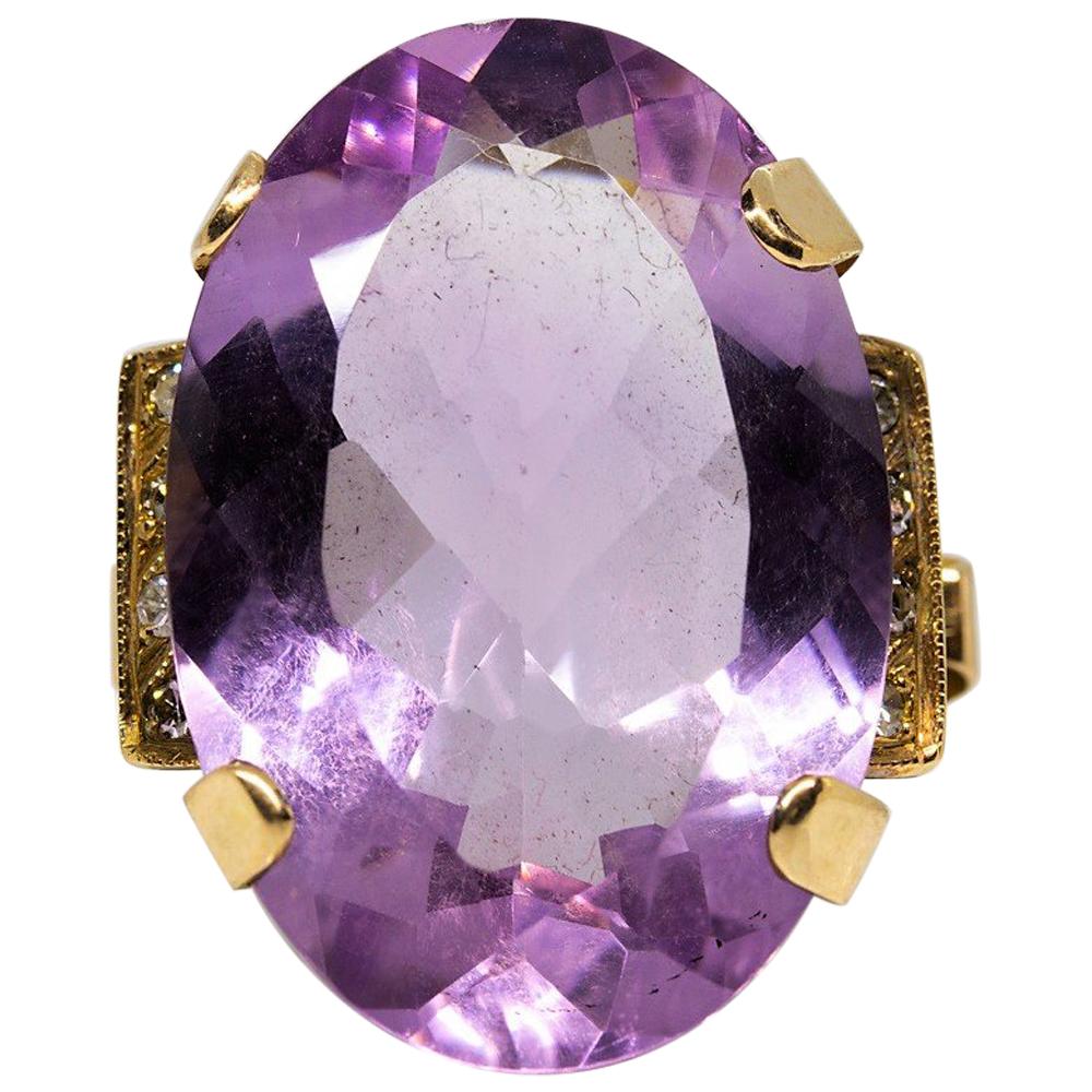 Fabulous Retro 18 Karat Gold Amethyst Ring