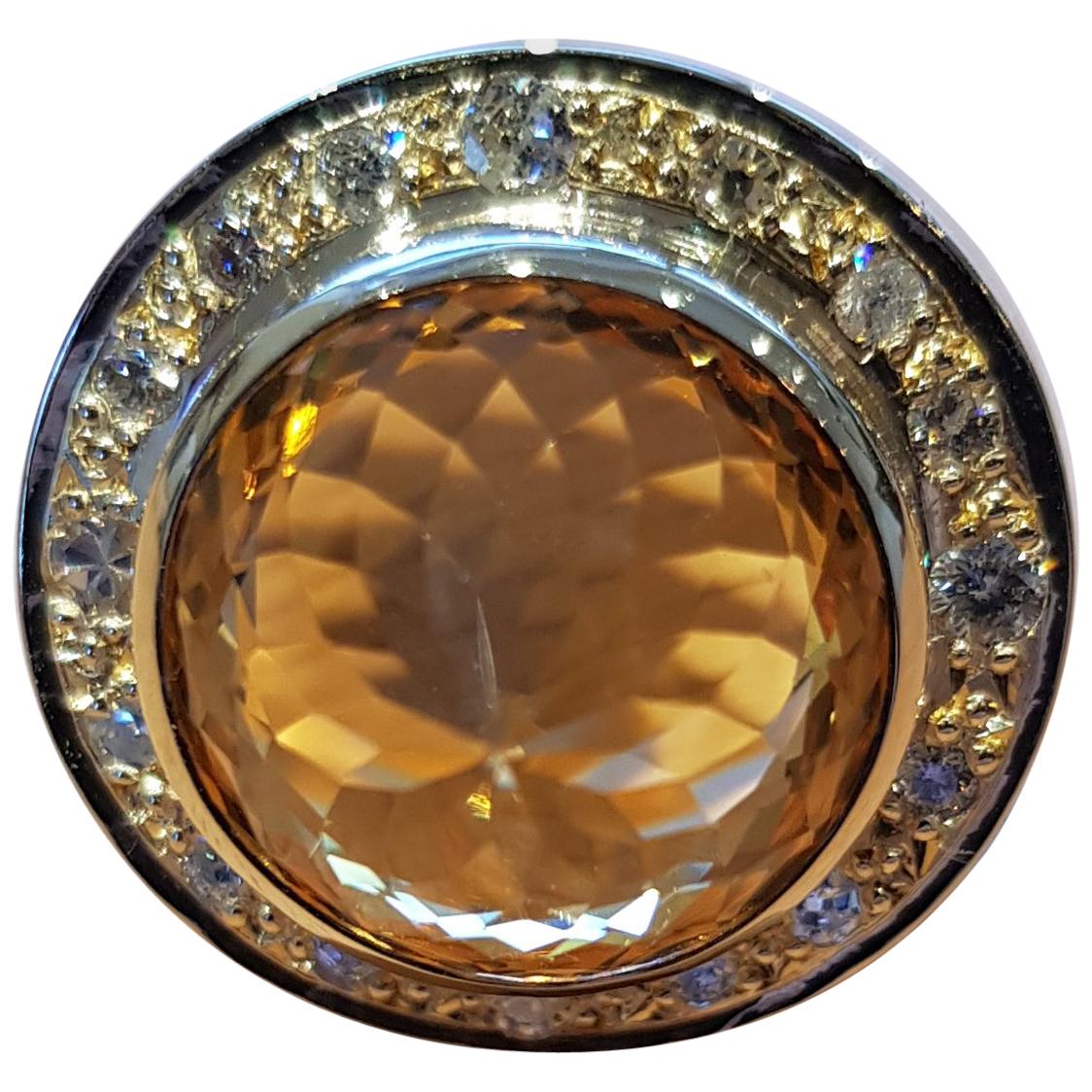Orange Citrine 12.79 carat and Diamond Dress Ring in Yellow Gold im Angebot