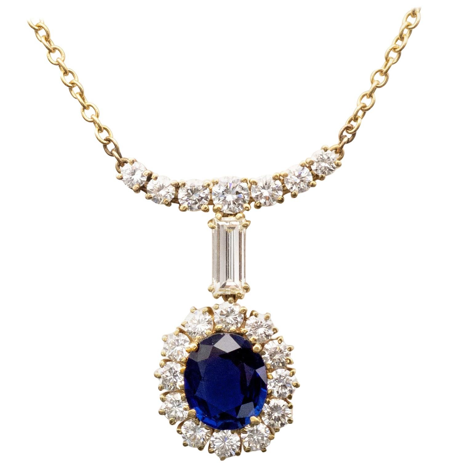 Sapphire and Diamonds 18 Karat Gold Pendant Necklace