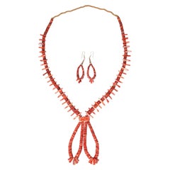 Collier et boucles d'oreilles forme d'huître spinelle