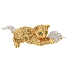 E. Wolfe & Co. Vintage Diamond Playing Cat Brooch Yellow Gold