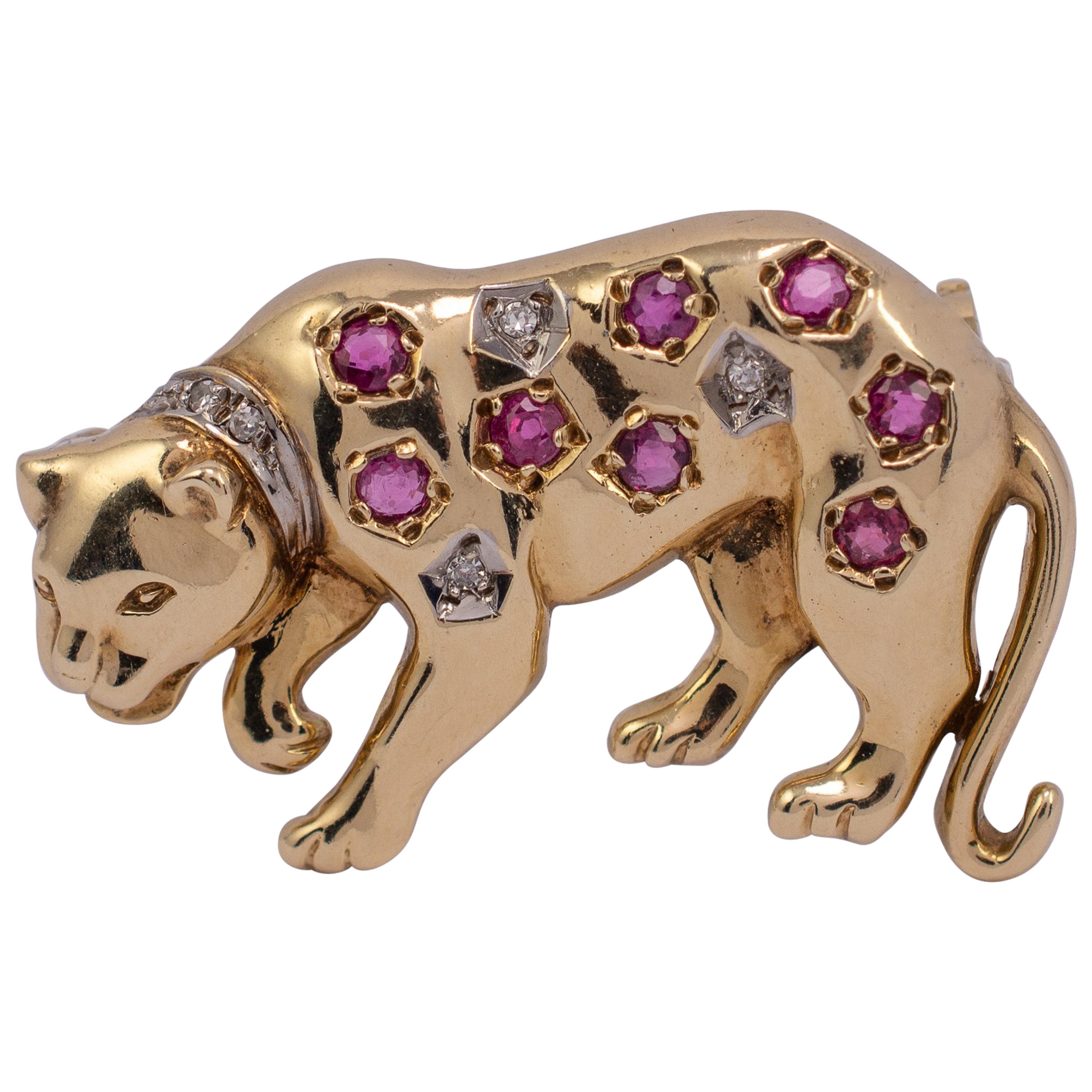 Vintage Ruby Diamond Leopard Brooch 9 Karat Yellow Gold, circa 1960s