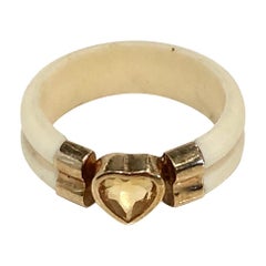 Vintage 1970s Bone Ring with Citrine Heart in 18 Karat Gold
