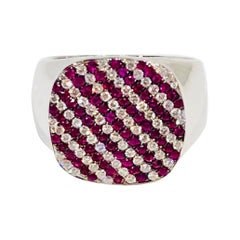 Anillo heráldico de diamantes y rubíes, de Martyn Lawrence Bullard