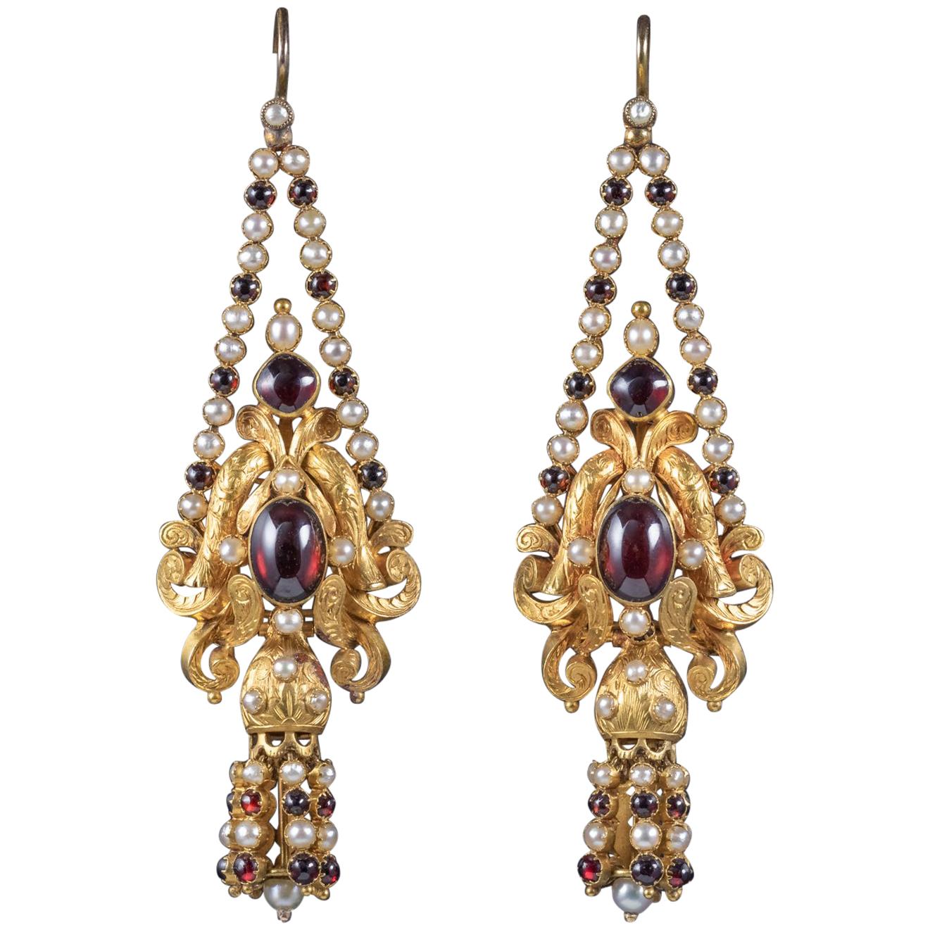 Antique Georgian Garnet Pearl Drop Earrings 18 Carat Gold, circa 1800