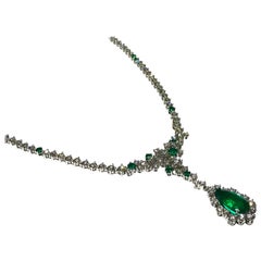 Emerald and Diamond Drop Necklace, Emerald 5.88 Carat 10.20 Carat Diamonds