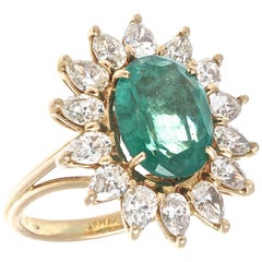 Vintage Emerald Diamond Gold Cocktail Ring