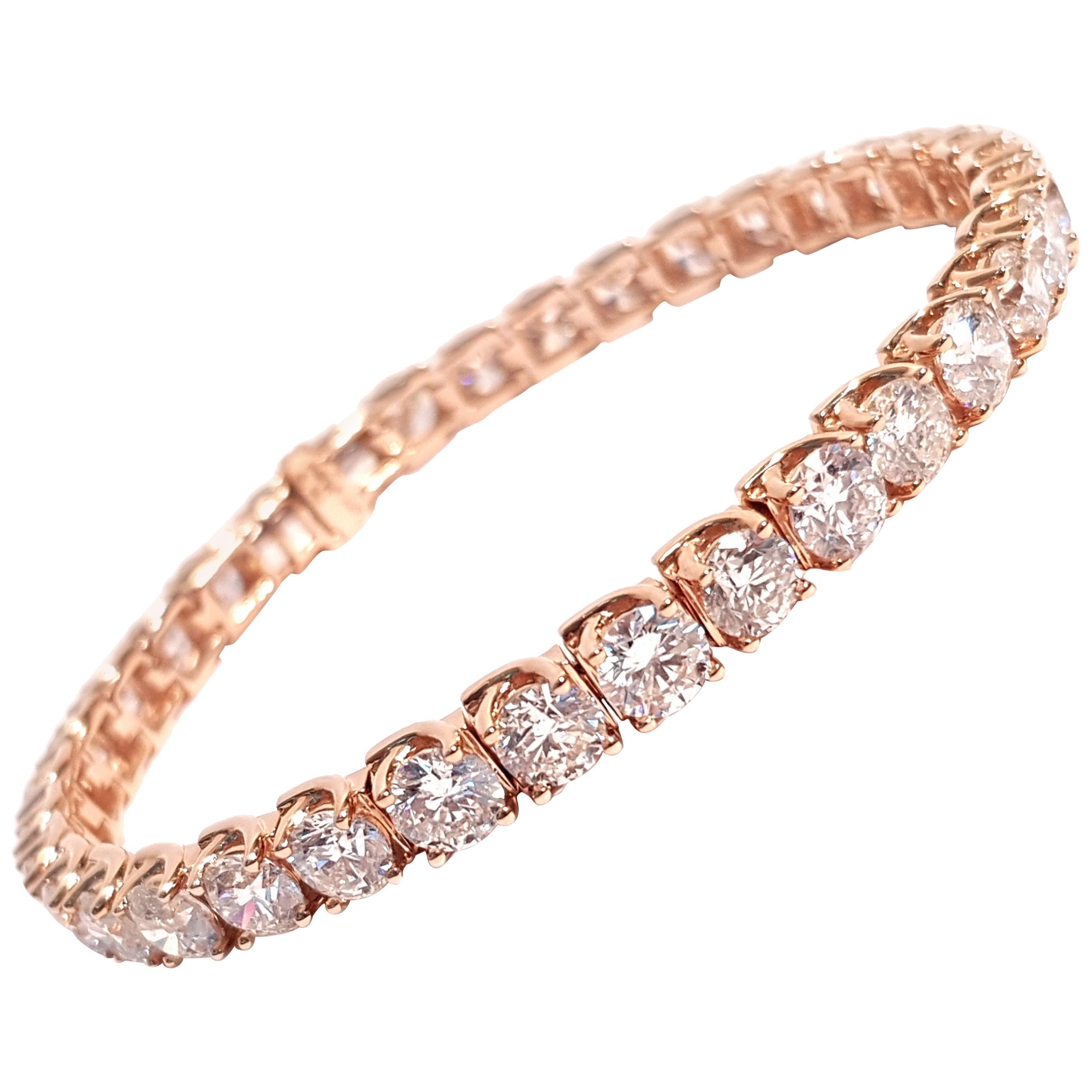 Bespoke 18 Carat Round Diamond 18 Karat Rose Gold Four Claw Line Tennis Bracelet For Sale