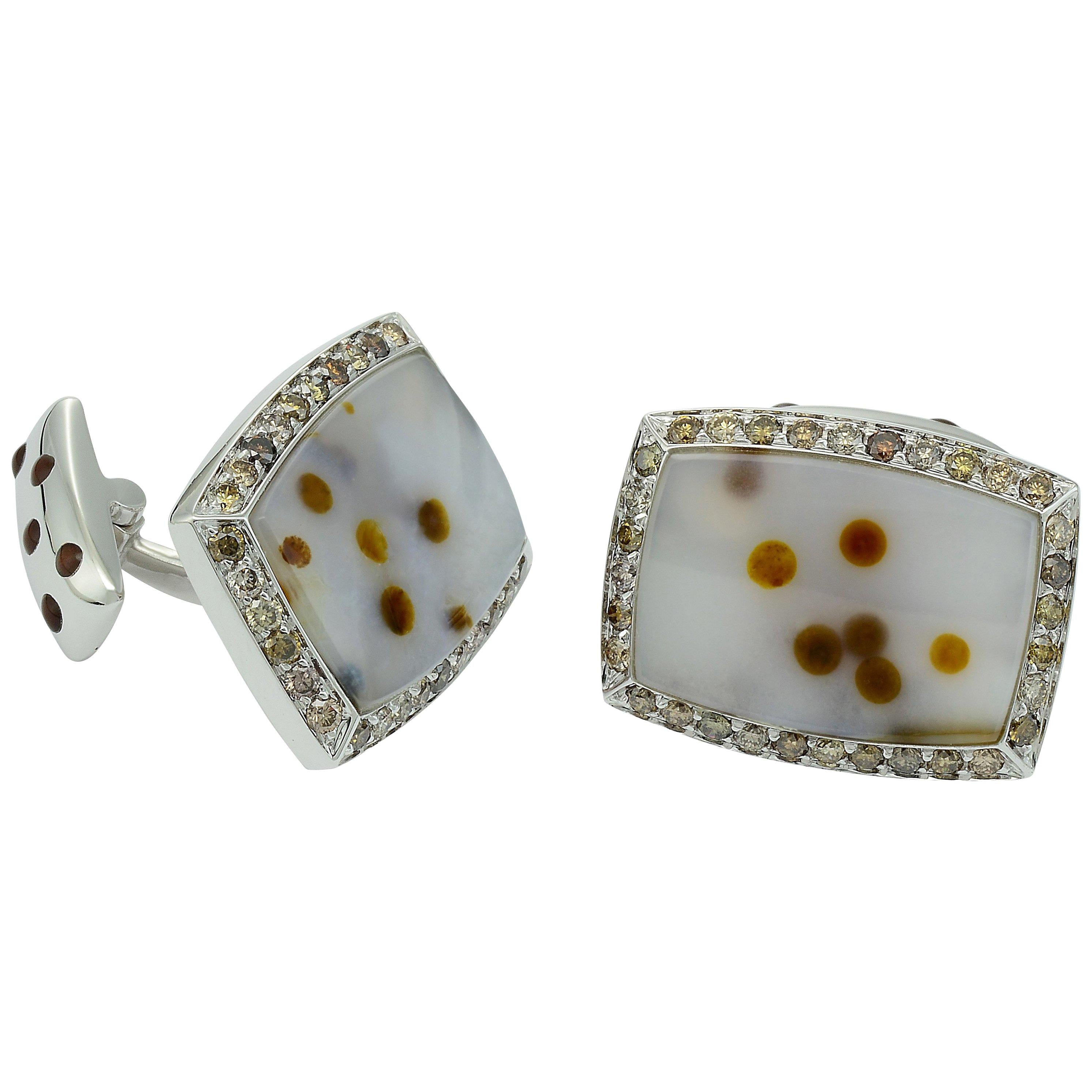 Handcrafted in Italy in Margherita Burgener family workshop, the white gold cufflinks center  natural agate featuring natural brown spots. 

18 KT white Gold grams 19,09
 n. 64 brown diamond total carat weight 1.80
n. 2 agate total weight grams 4.85