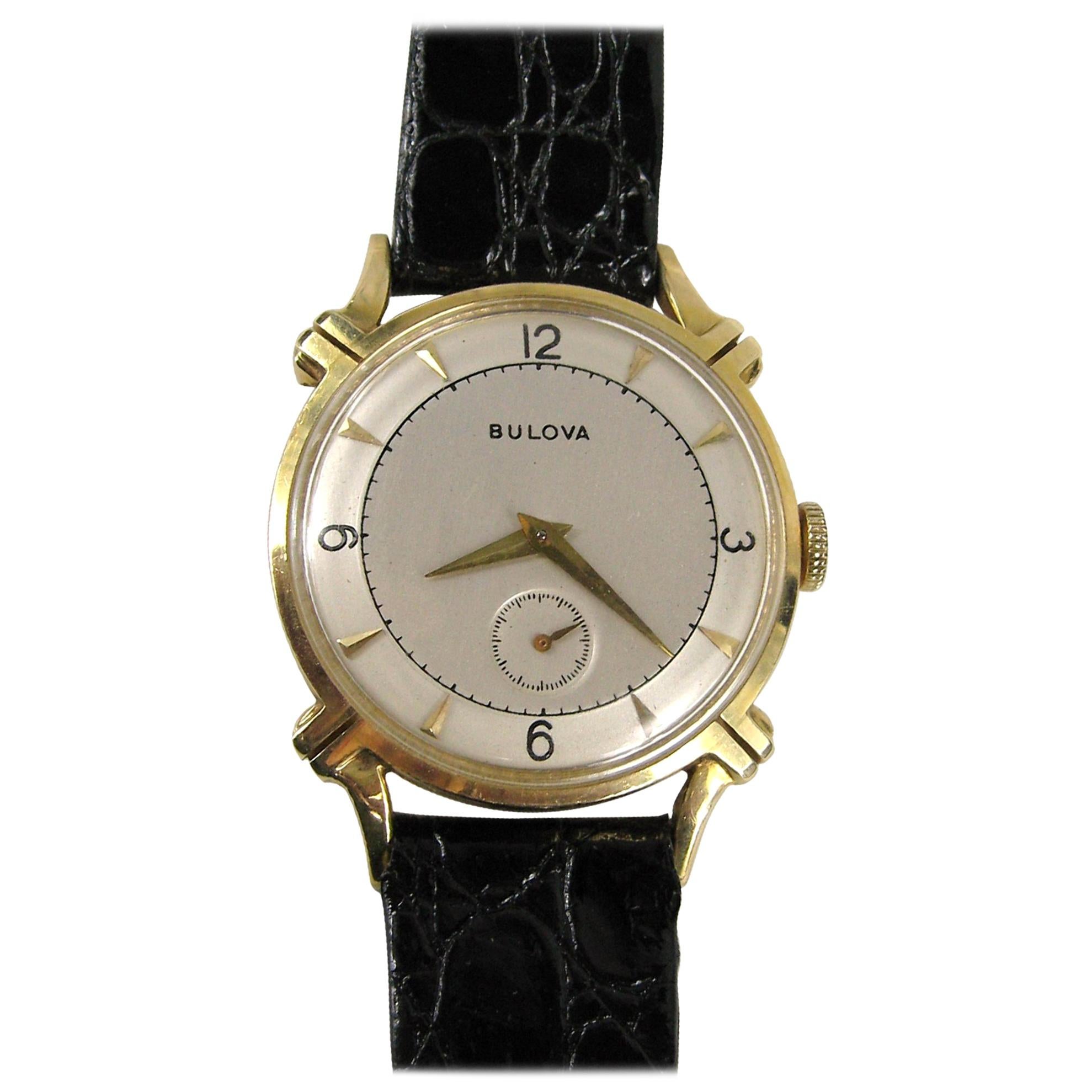 Bulova 14 Karat Yellow Gold Men's Wristwatch, 1950s For Sale