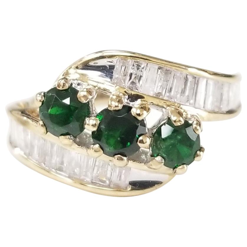 Bague en or jaune 10 carats, tsavorite et diamants