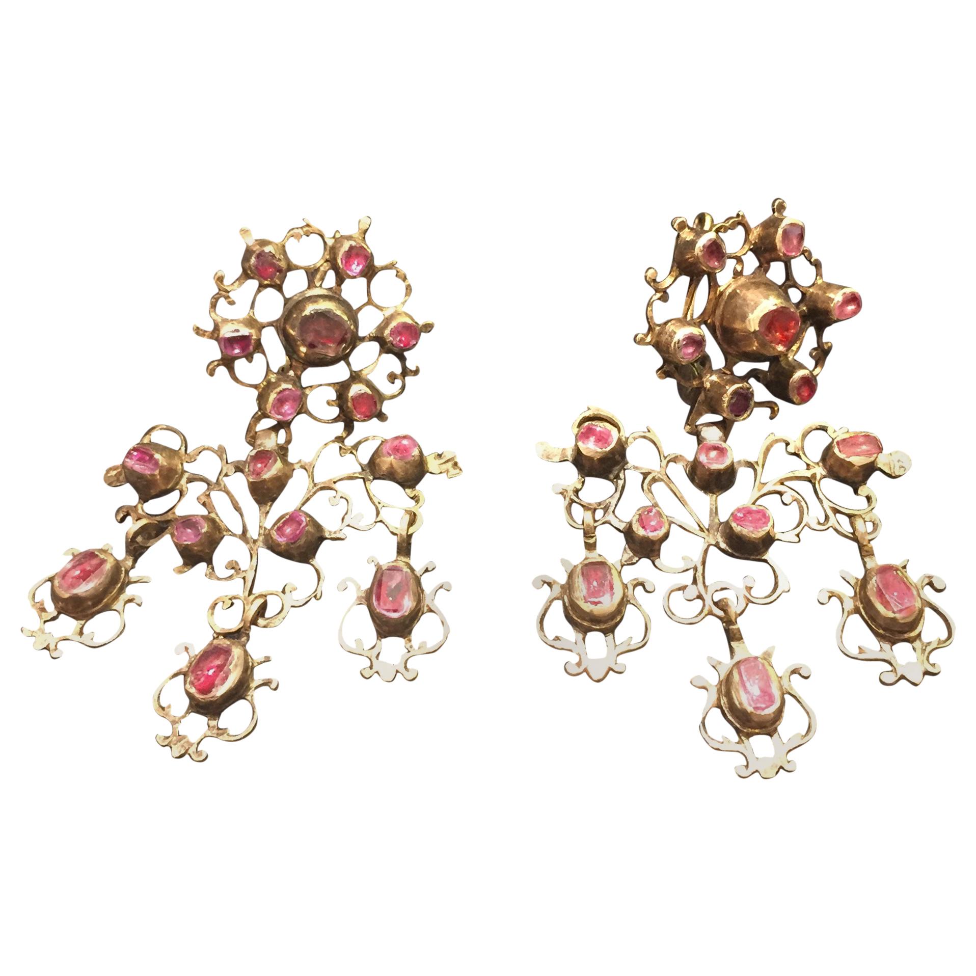 Boucles d'oreilles lustre rubis en or 18 carats en vente