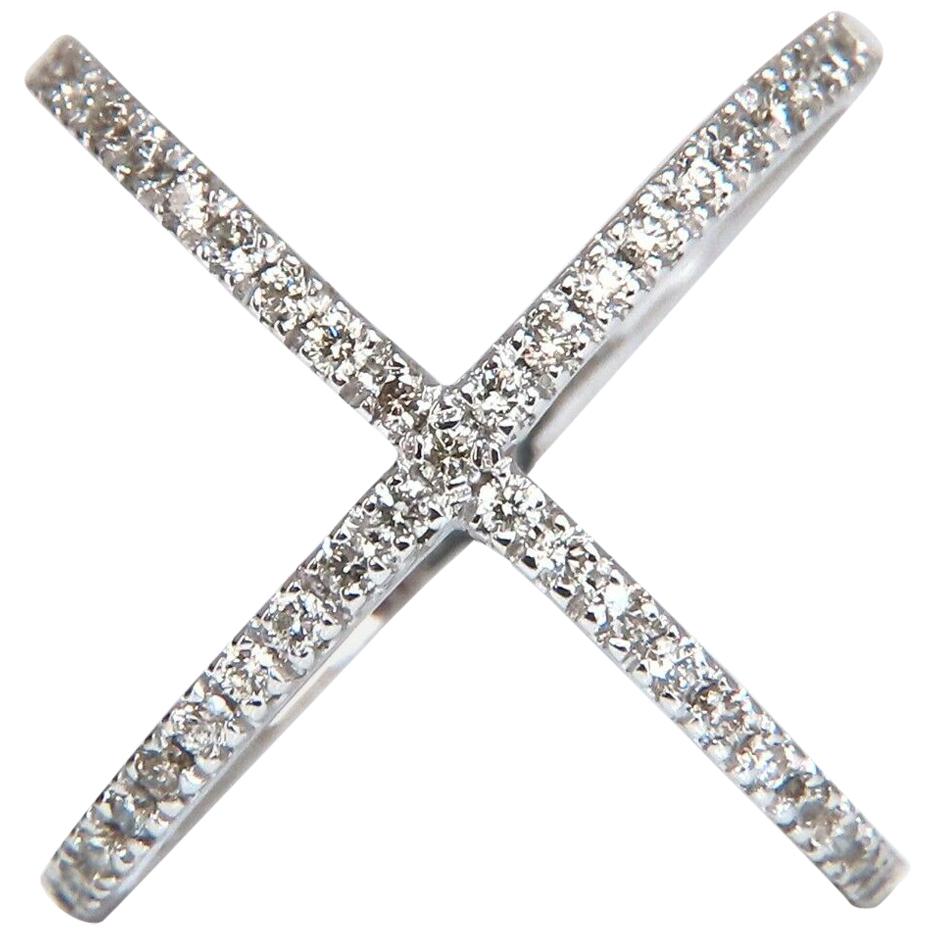 Bague croix croisée en dentelle 14 carats avec diamants naturels de 0,55 carat enroulés croisés en vente