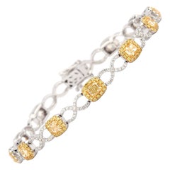 3.29 Carat Fancy Yellow White Diamond Cushion Shape 18 Karat Gold Bracelet