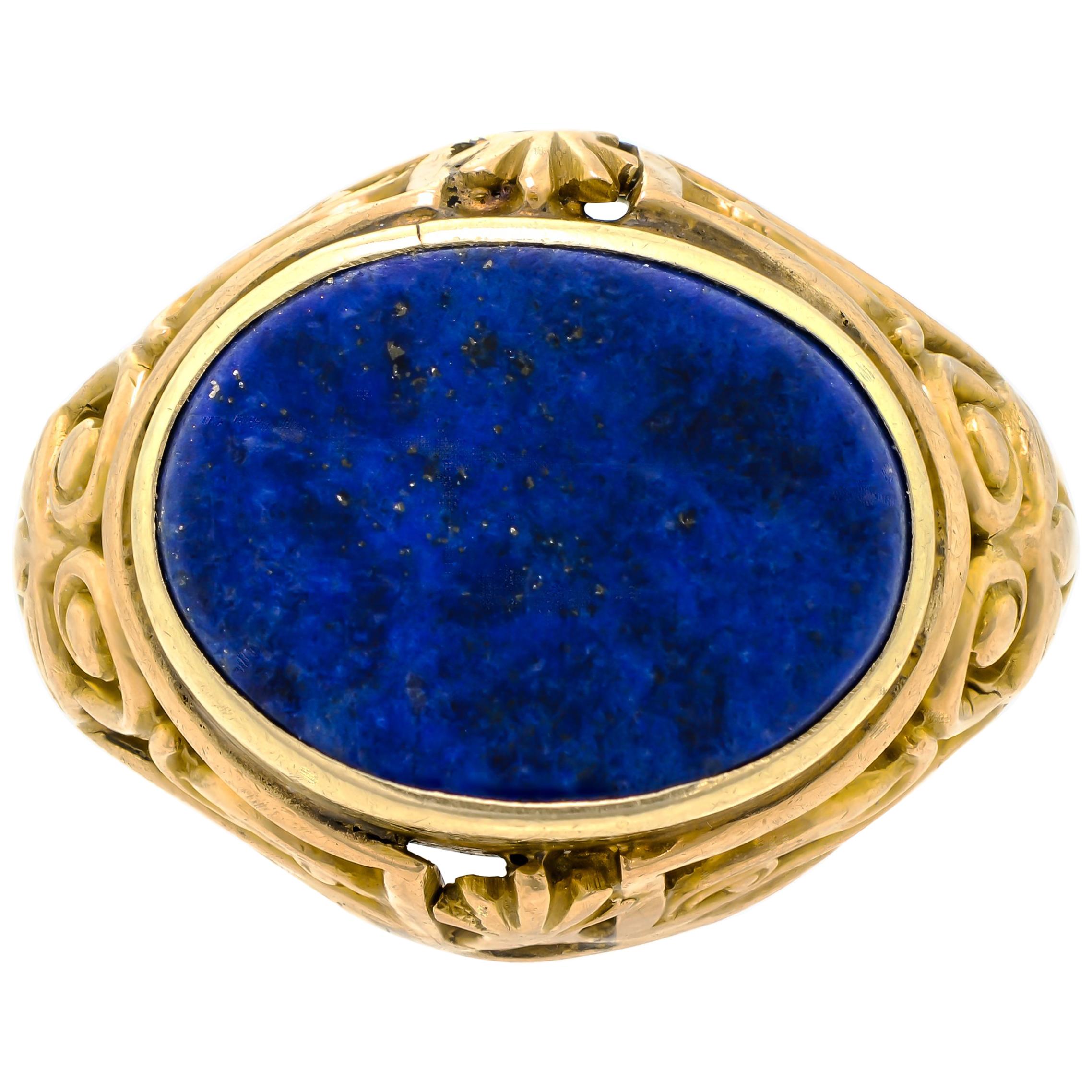 Delightful Victorian Oval Lapis and 14 Karat Yellow Gold Ring For Sale