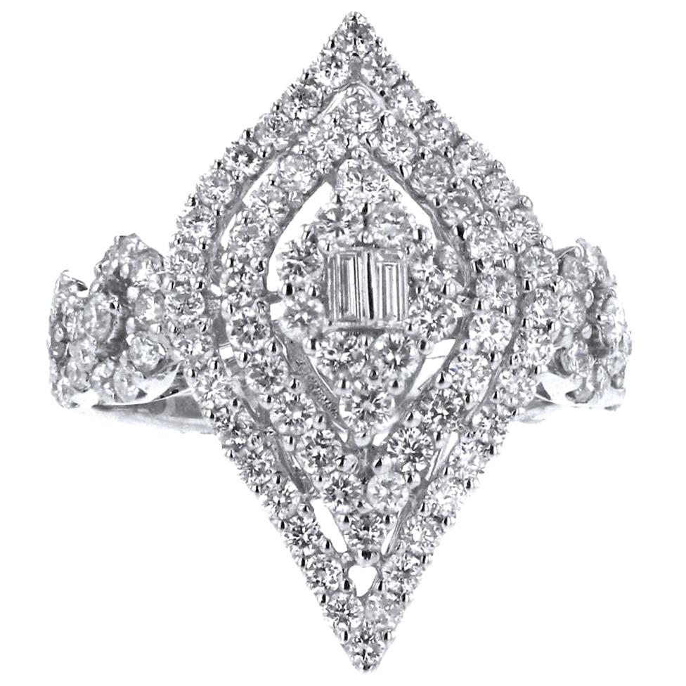 18 Karat White Gold 1.86 Carat Diamond Ring For Sale