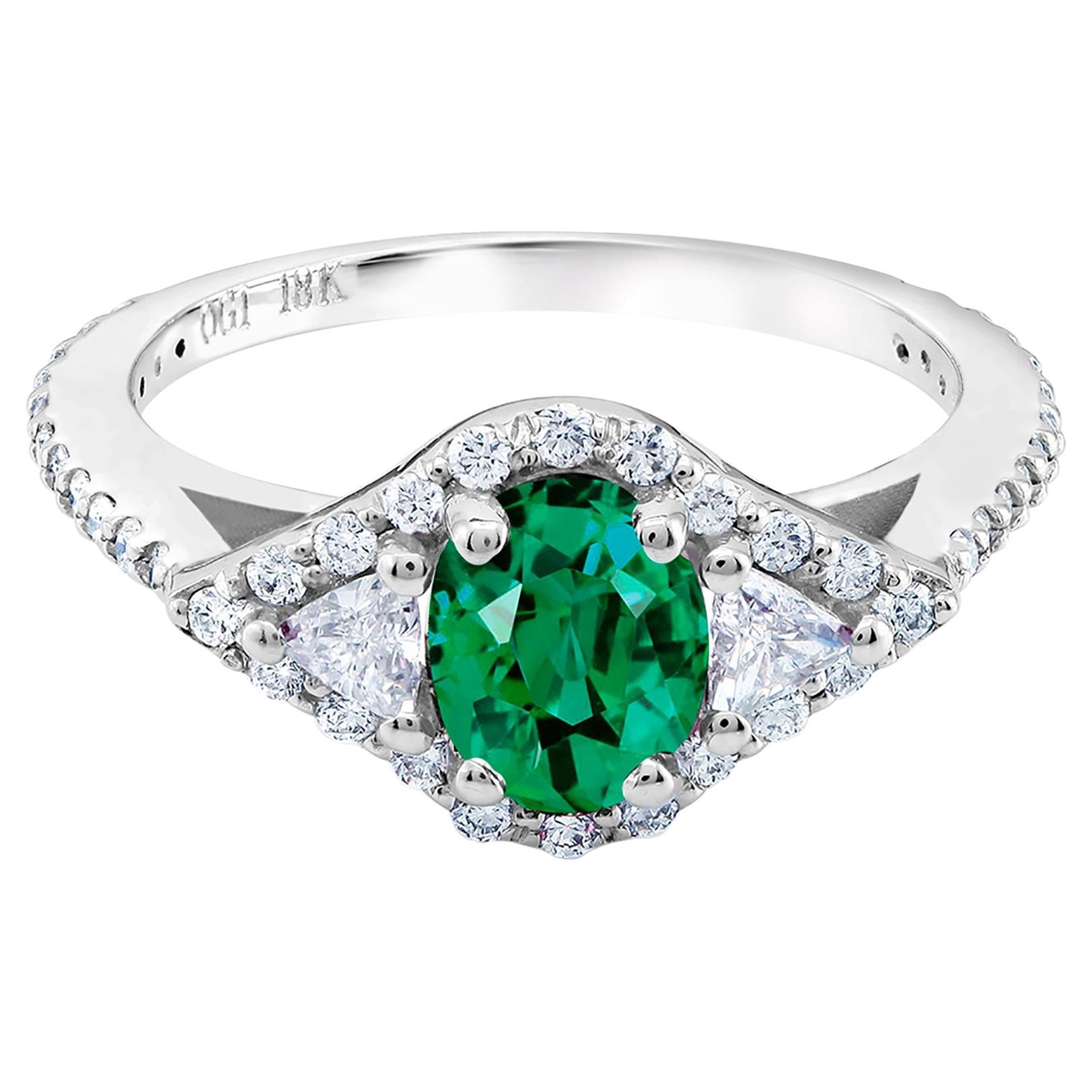 18 Karat White Gold Emerald Diamond Cocktail Ring Weighing 1.68 Carat  