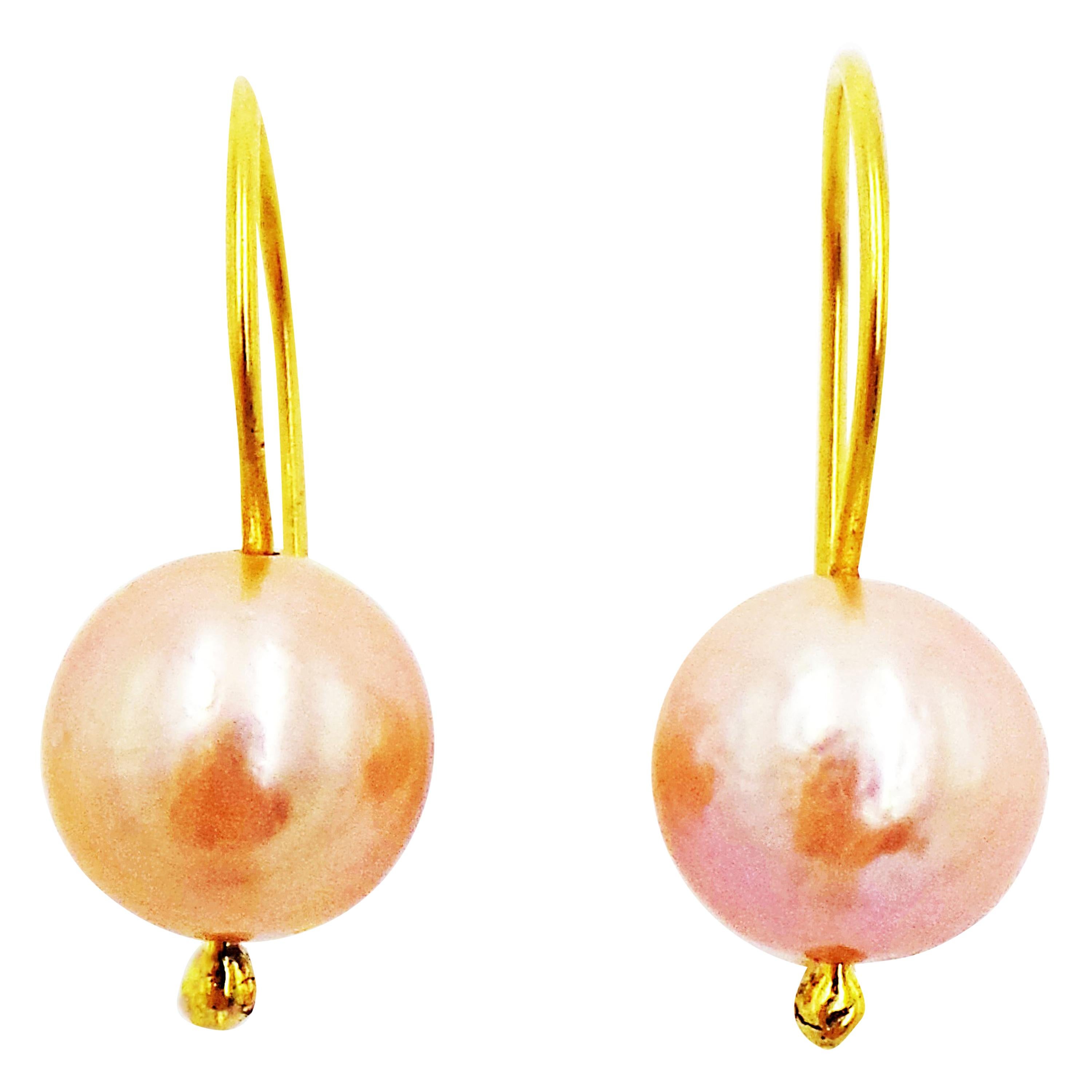 Peach Pink Freshwater Pearl Gold Drop Earrings For Sale