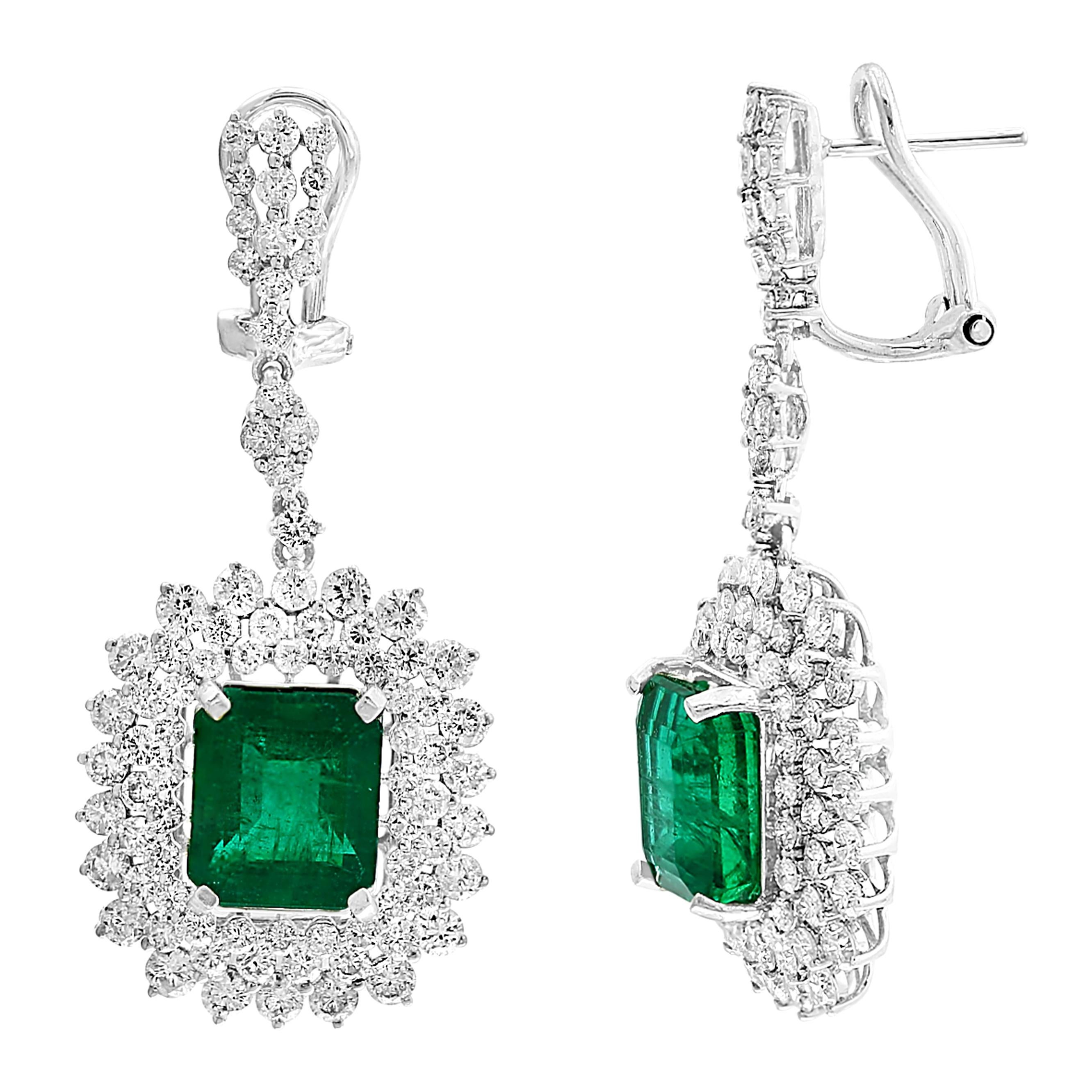 9 Carat Colombian Emerald Cut Emerald Diamond Hanging/Drop Earrings 18Karat Gold