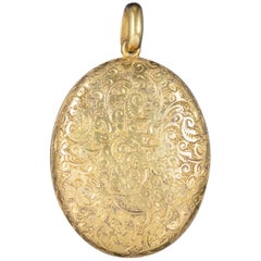 Antique Victorian Large Solid 18 Carat Gold circa 1880 Engraved Locket
