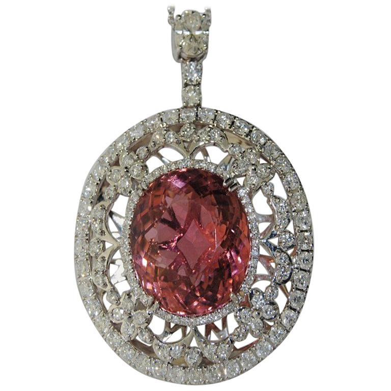 18 Karat White Gold Pendant with Tourmaline and Diamonds For Sale