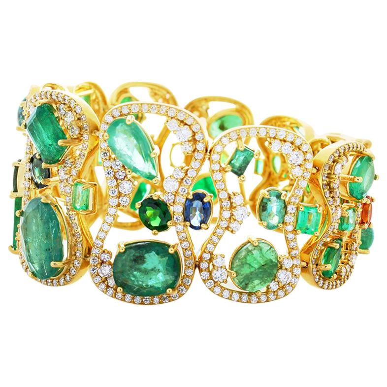 44.10 Carat Total Emerald Cut Emerald and Diamond Bracelet in 18 Karat ...