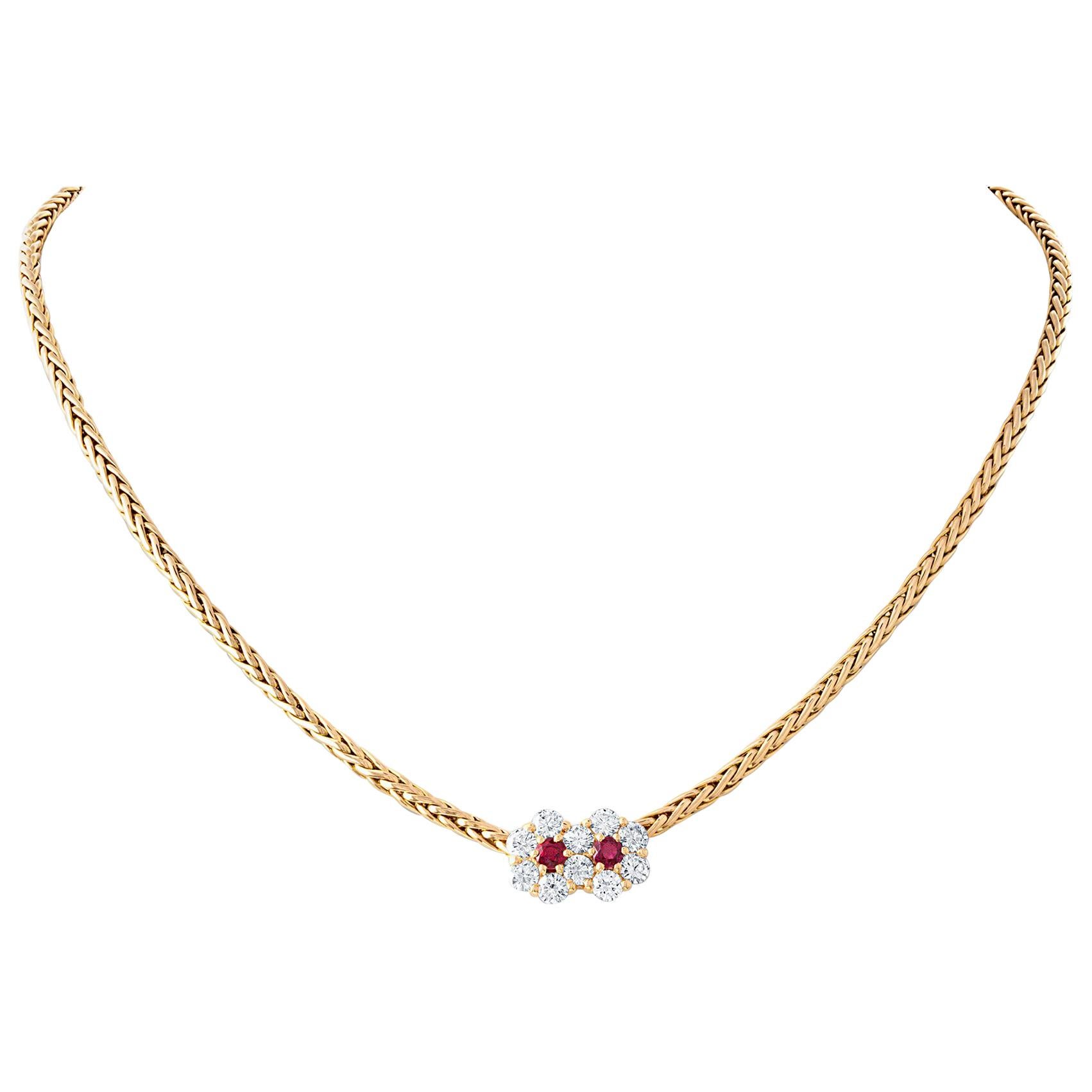 METAL: 18K Yellow Gold
STONE WEIGHT: 1.00ct twd
TOTAL WEIGHT: 21.1g
NECKLACE LENGTH: 16.5