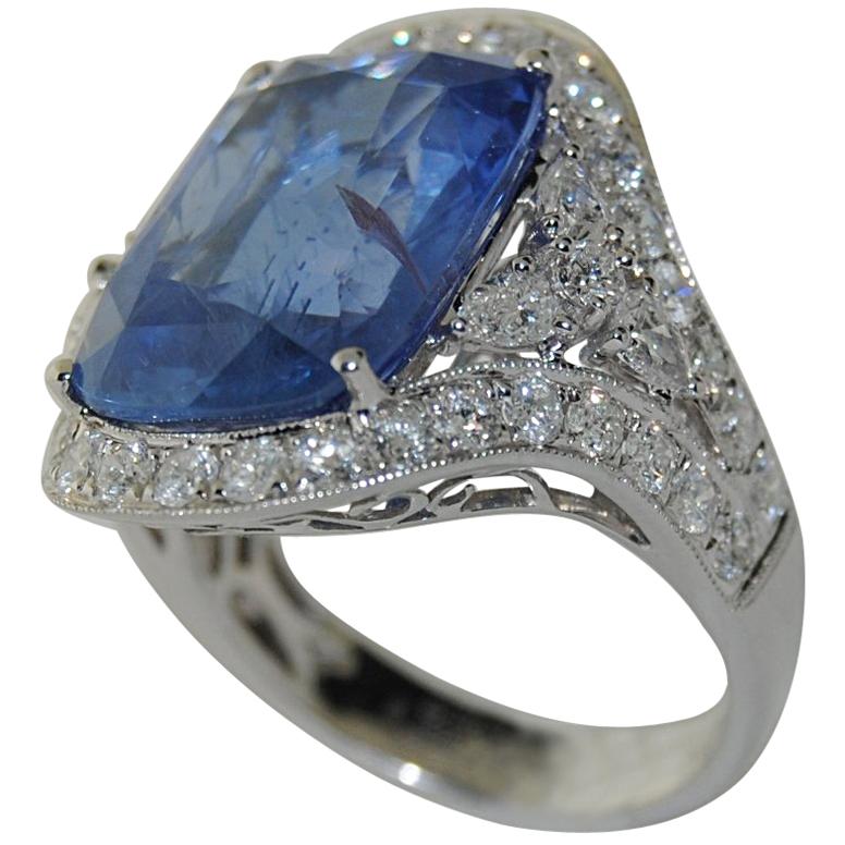 GIA Certified 18 Karat White Gold Ring with Sapphire and Diamonds For Sale