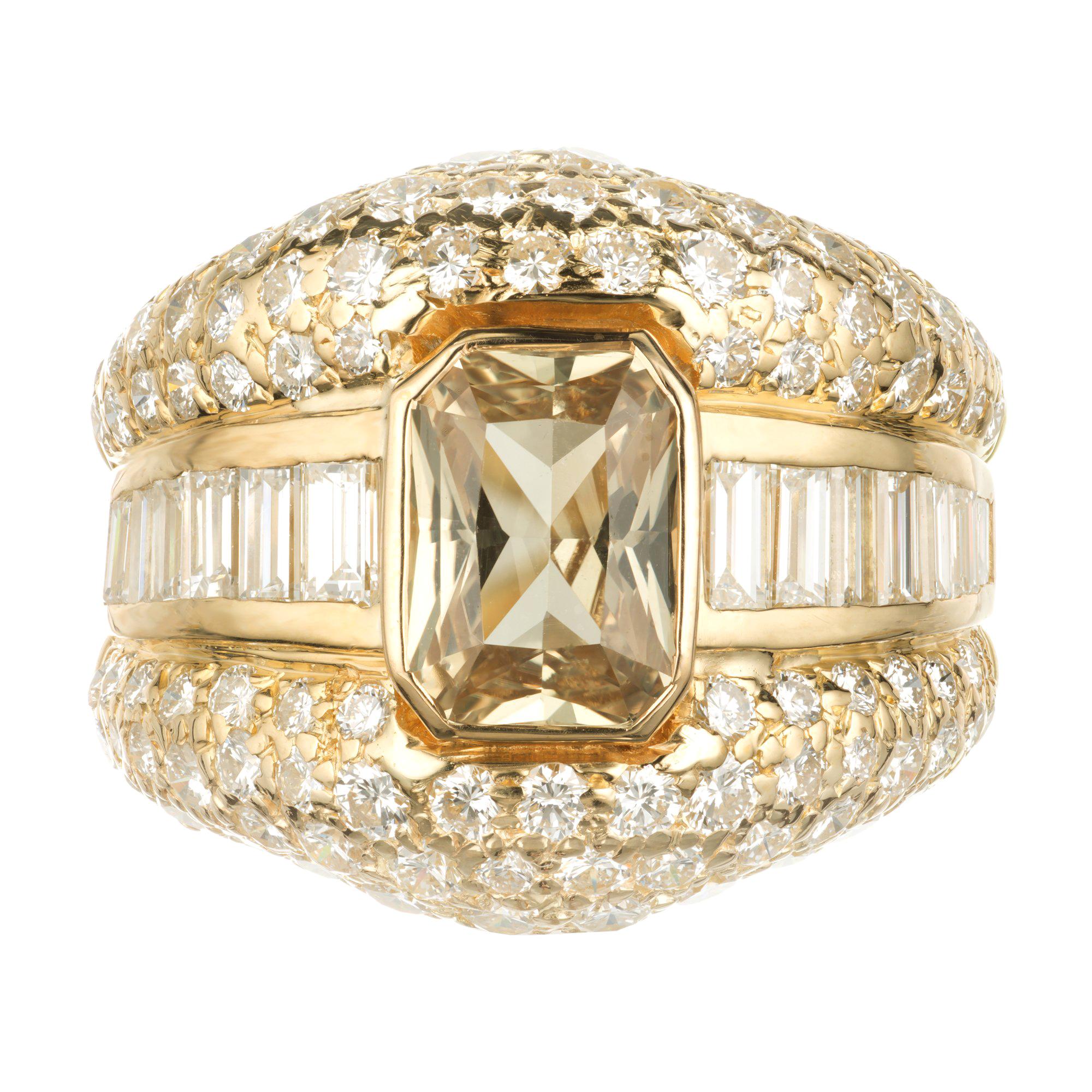 GIA Certified 2.30 Carat Sapphire Diamond Yellow Gold Cocktail Ring For Sale