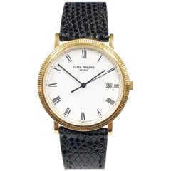 Patek Philippe Calatrava Or Jaune Lunette Hobnail Ref 3944 Montre Hommes à Quartz