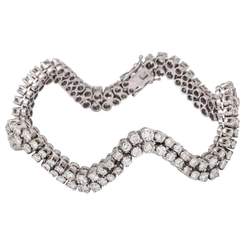 LOUIS VUITTON Logo Design Diamond Bracelet at 1stDibs | louis vuitton ...
