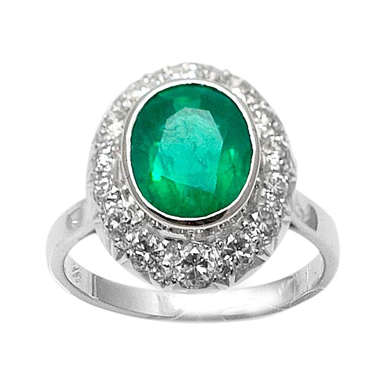 Vintage 2.70 Carat Brazilian Emerald and Diamond 18 Karat Gold Cluster Ring