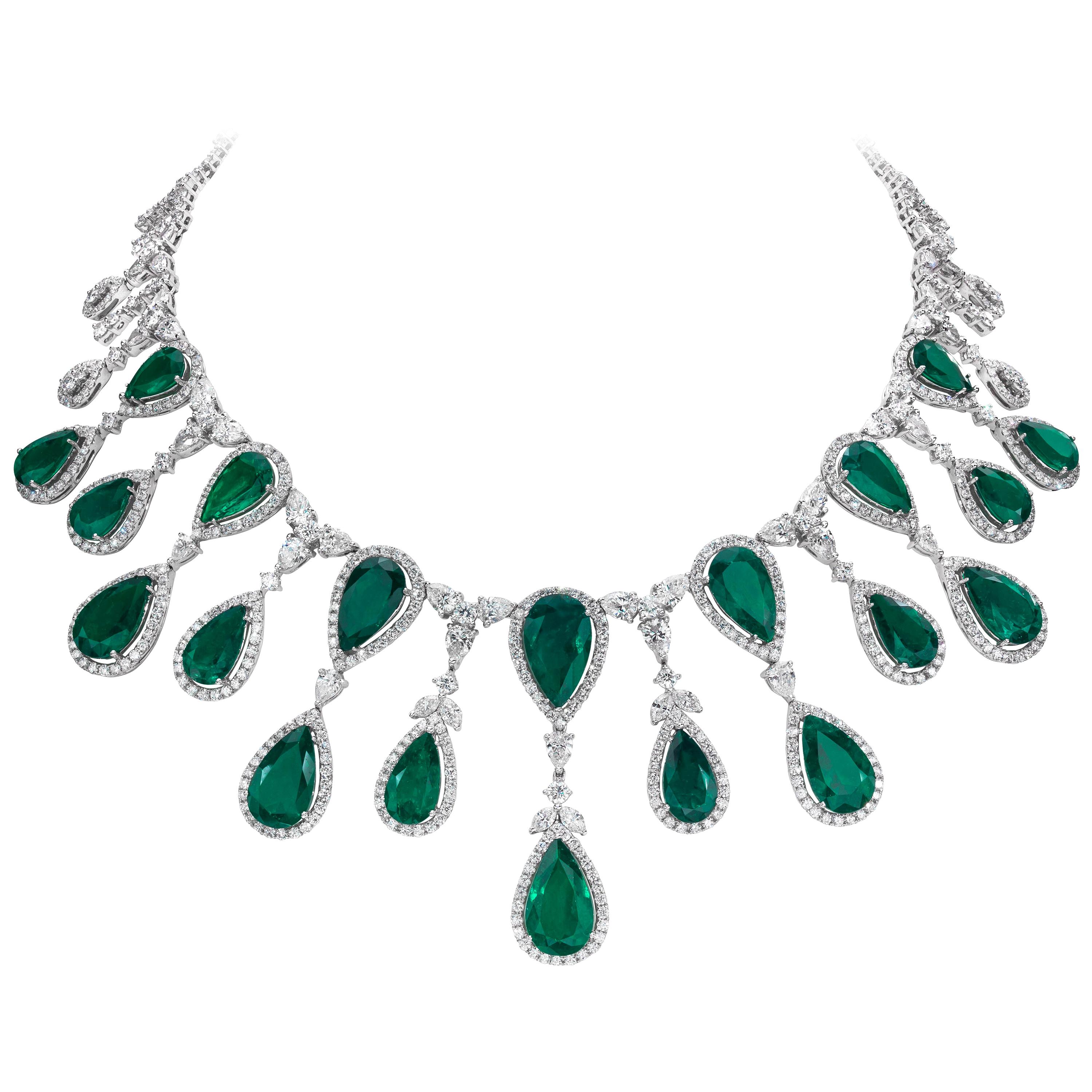 63.40 Carats Total Pear Shape Colombian Green Emerald and Diamond Necklace For Sale