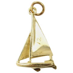 14 Karat Yellow Gold Sailboat Charm