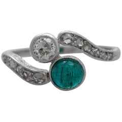 Vintage 1910s Emerald Diamond White Gold Twist Ring